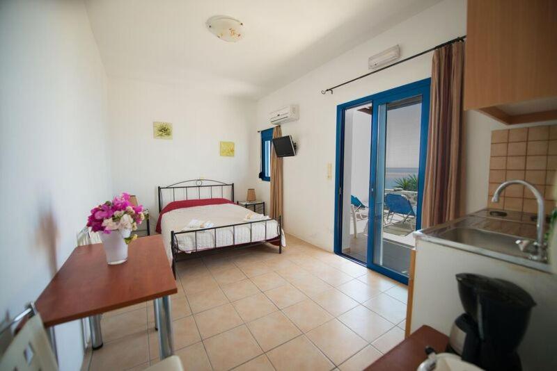 Kionia Apartments Kerames Bagian luar foto